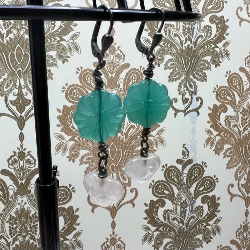 New HANDMADE Boho Green Flower & Heart Drop Earrings By NEWERATHREADS